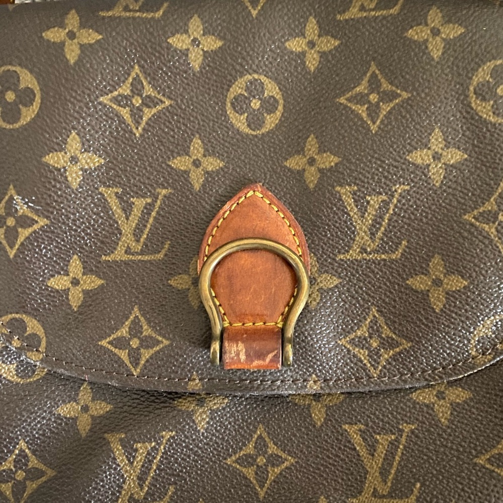Louis Vuitton Saint Cloud Crossbody Bag - Picture 3 of 16